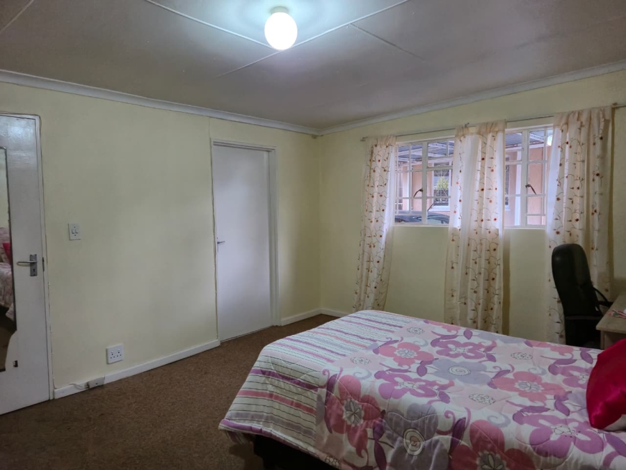 To Let 1 Bedroom Property for Rent in Top Town Eastern Cape